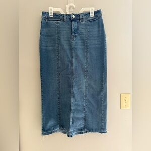 Baccini Womens Denim Skirt SZ 6 Long Pockets Back Slit Stretch Raw Hem Western